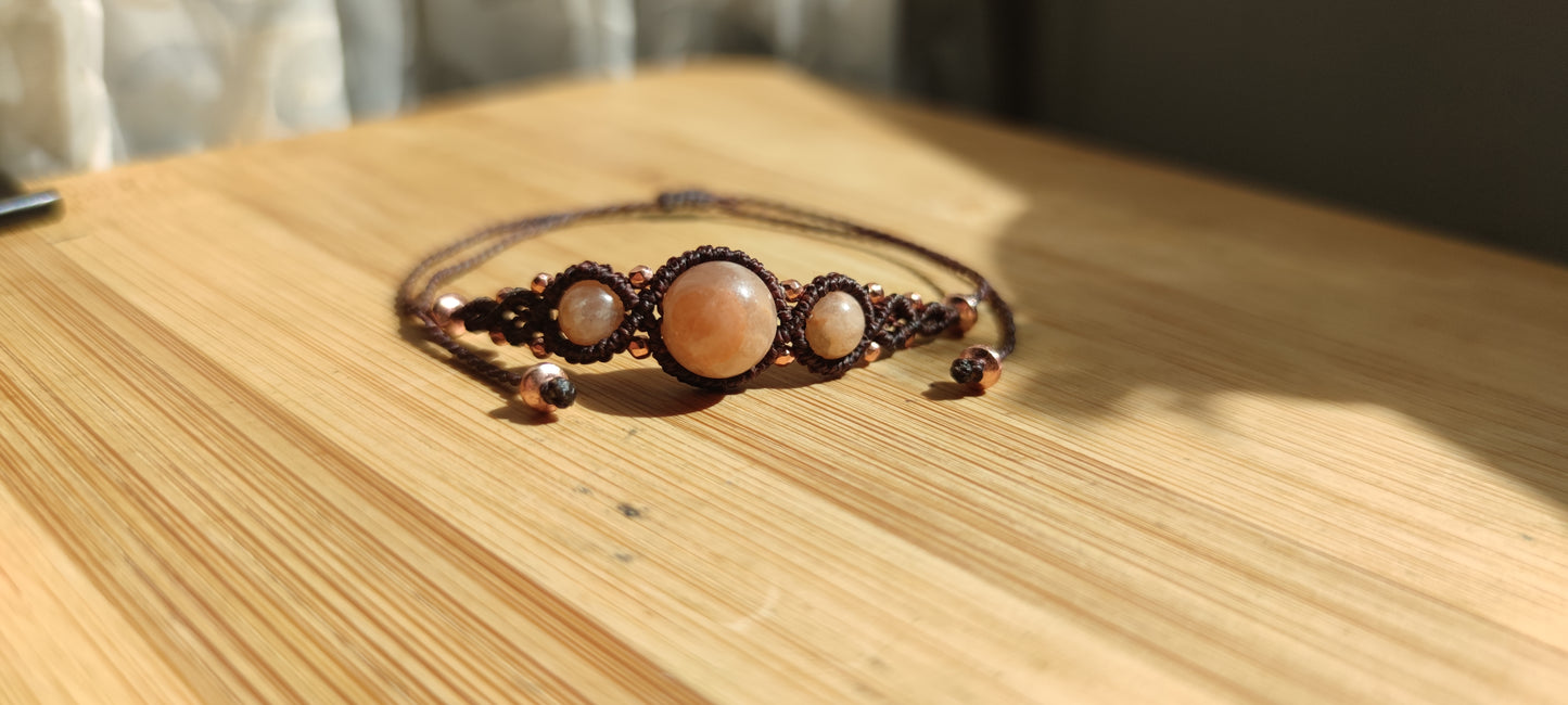 Peach Moonstone micro macramè bracelet - Rosea Luna Collection n.1