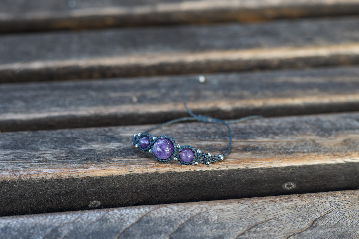 Amethyst micro macramè bracelet