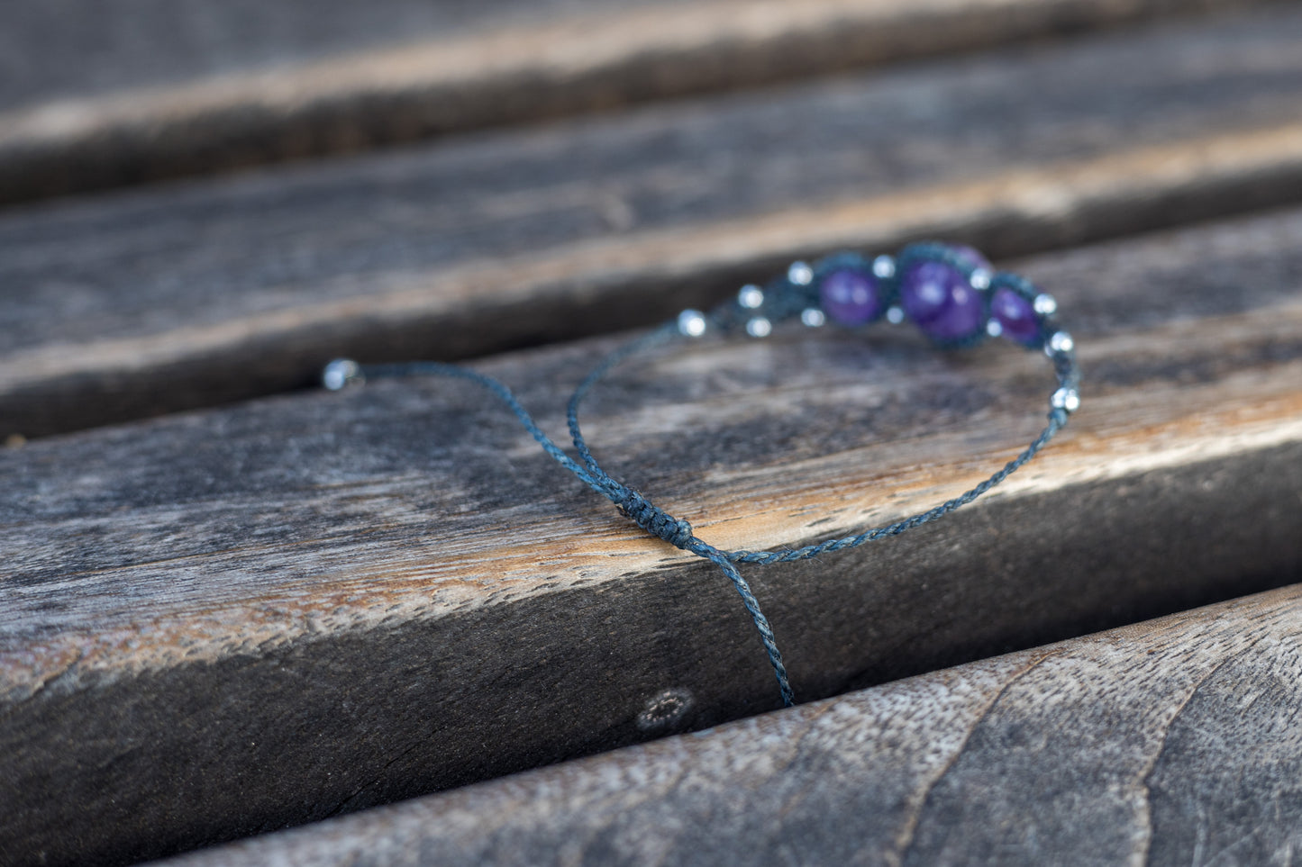 Amethyst micro macramè bracelet